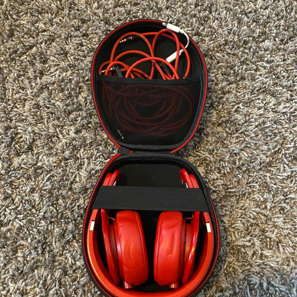 Beats MixR Headphones with two wires and case